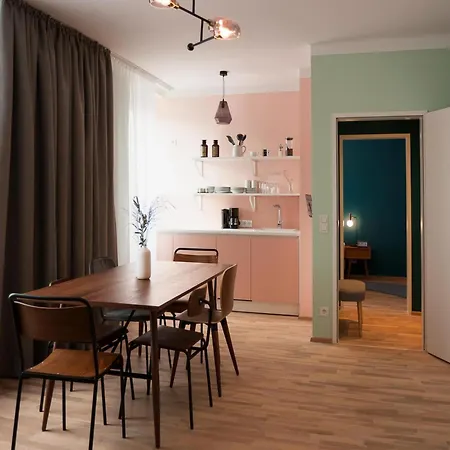 In By The Danube Promenade Apartment Linz